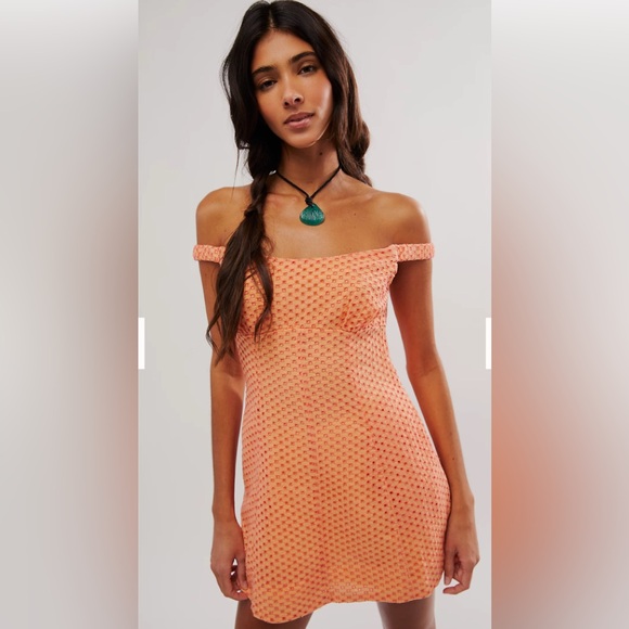 Free People Berry Kiss Mini Dress Size Large NWT in Peach Combo - Picture 2 of 13